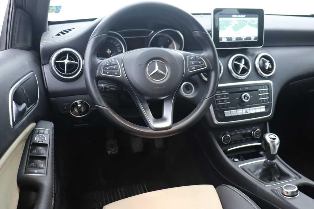 Mercedes-Benz A-Klasse 2016 photo 4