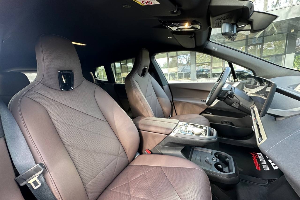 BMW iX xDrive40 2021 фото 13