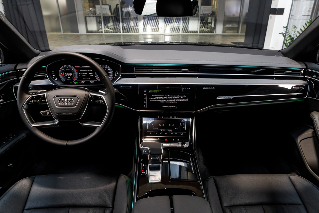 Audi A8 2020 photo 15