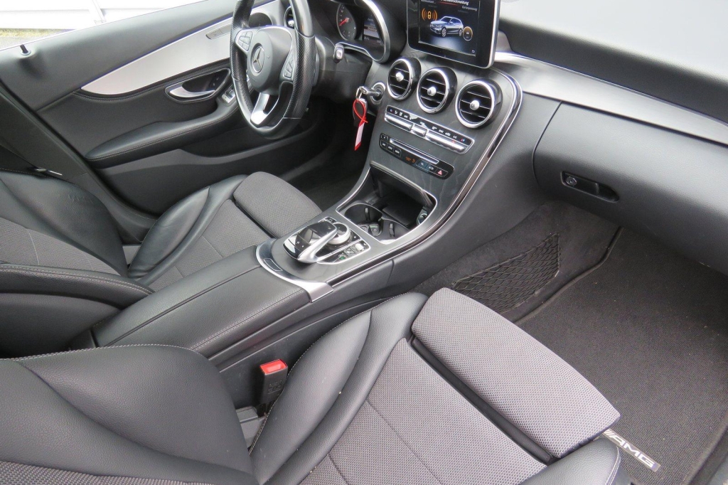 Mercedes-Benz C-Klasse 2015 photo 2