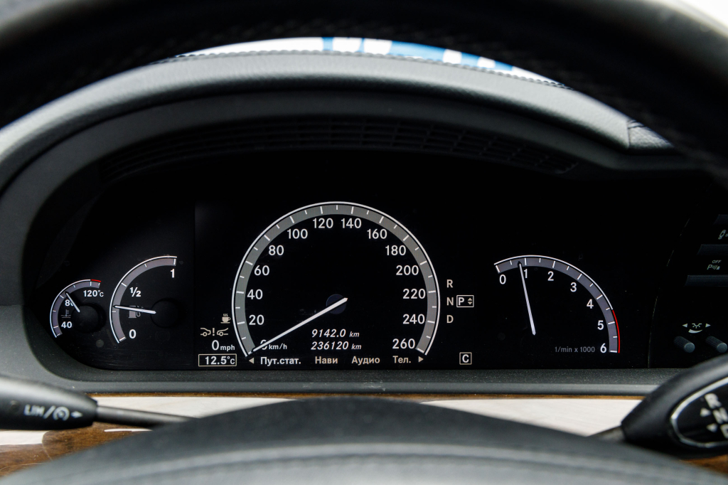 Mercedes-Benz S 350 CDI 2010 photo 24