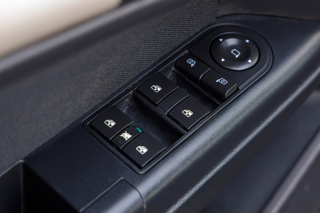 Opel Astra H фото 8