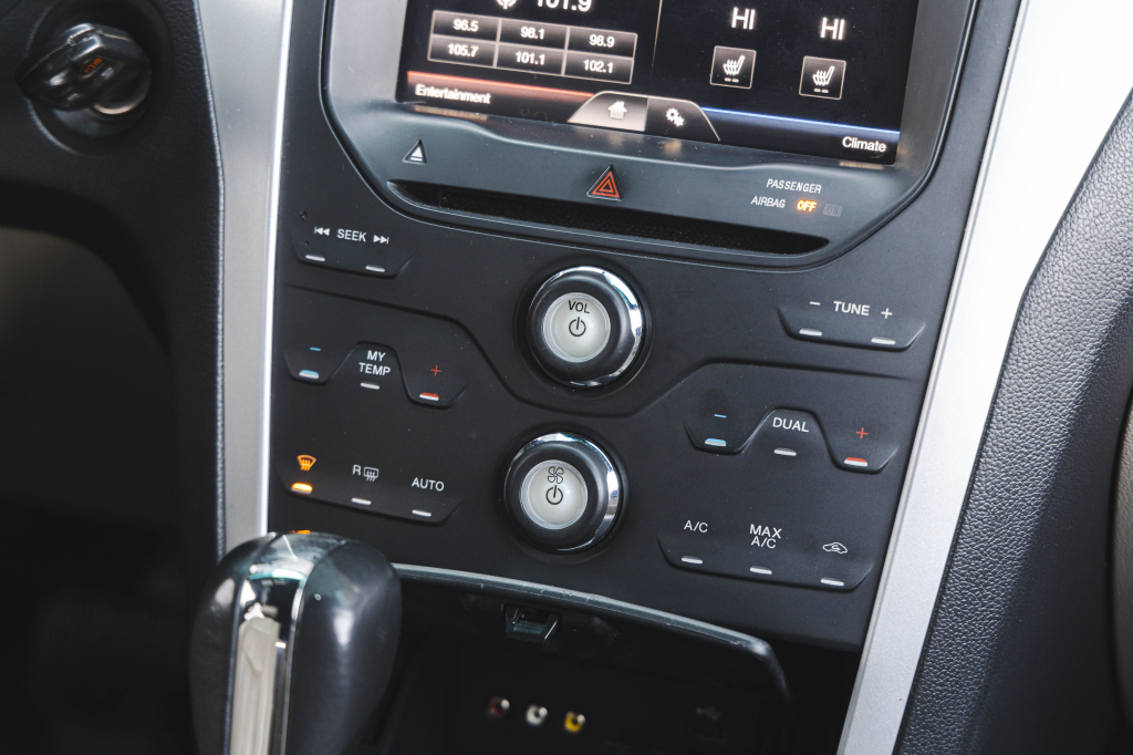 Ford Explorer XLT 2011 фото 14