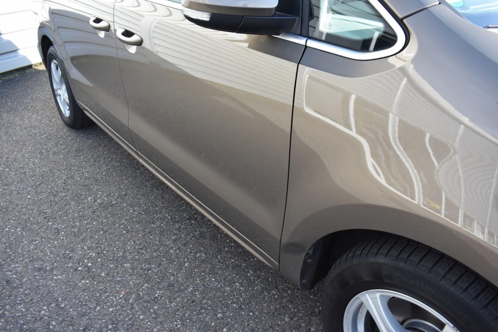 Volkswagen Sharan 2017 photo 18