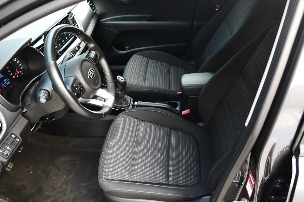 Kia Stonic 2020 photo 1