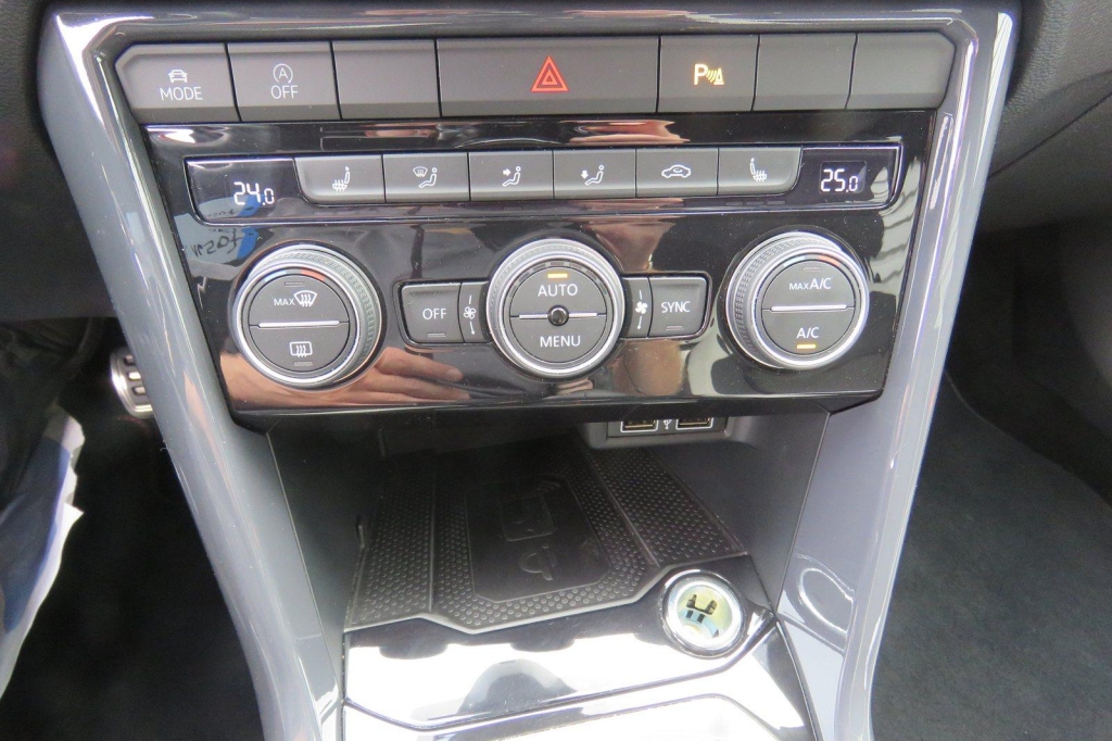 Volkswagen T-Roc 2019 photo 7