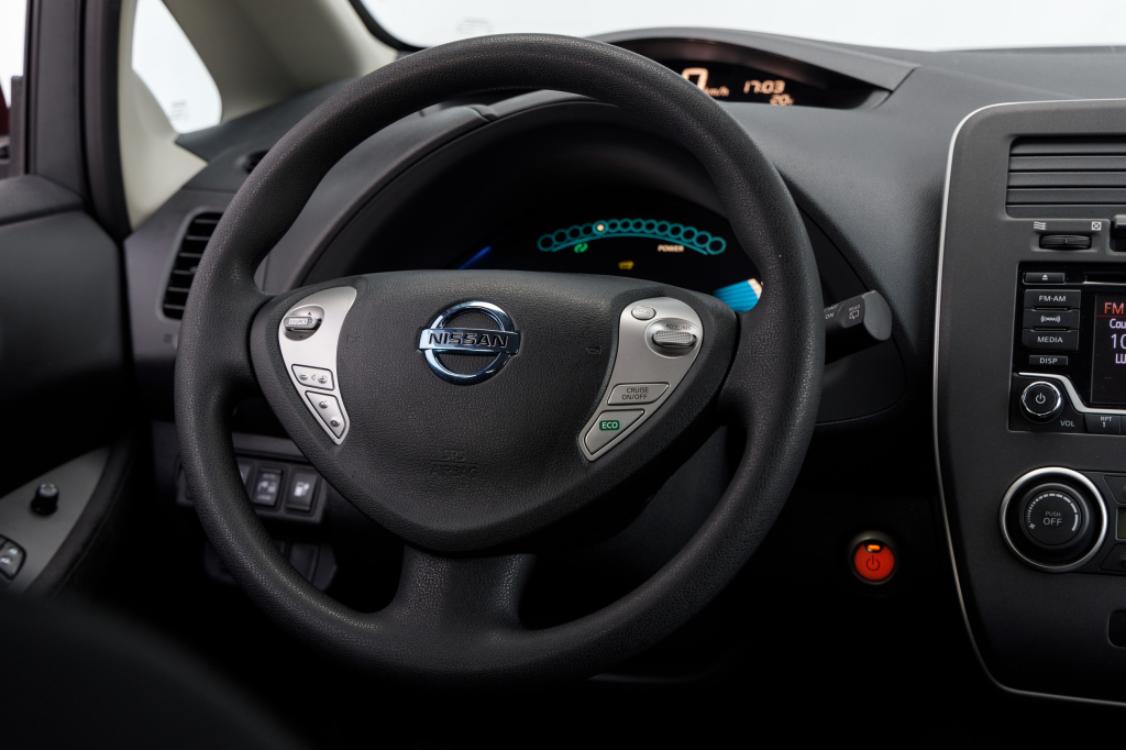 Nissan Leaf photo 8