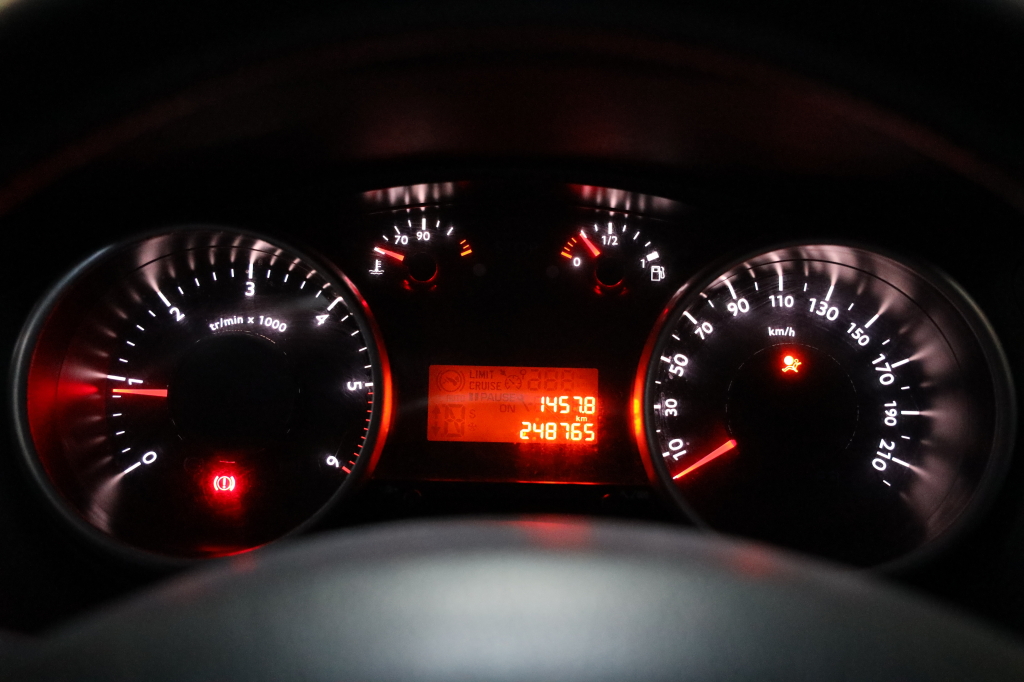 Peugeot 5008 2010 photo 38