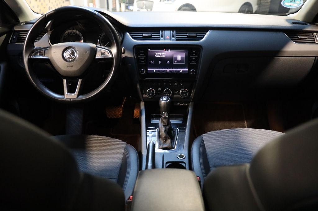 Skoda Octavia 2019 фото 28