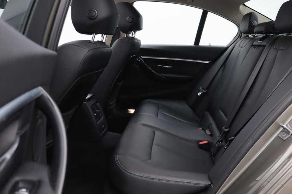 BMW 3er 2017 фото 5