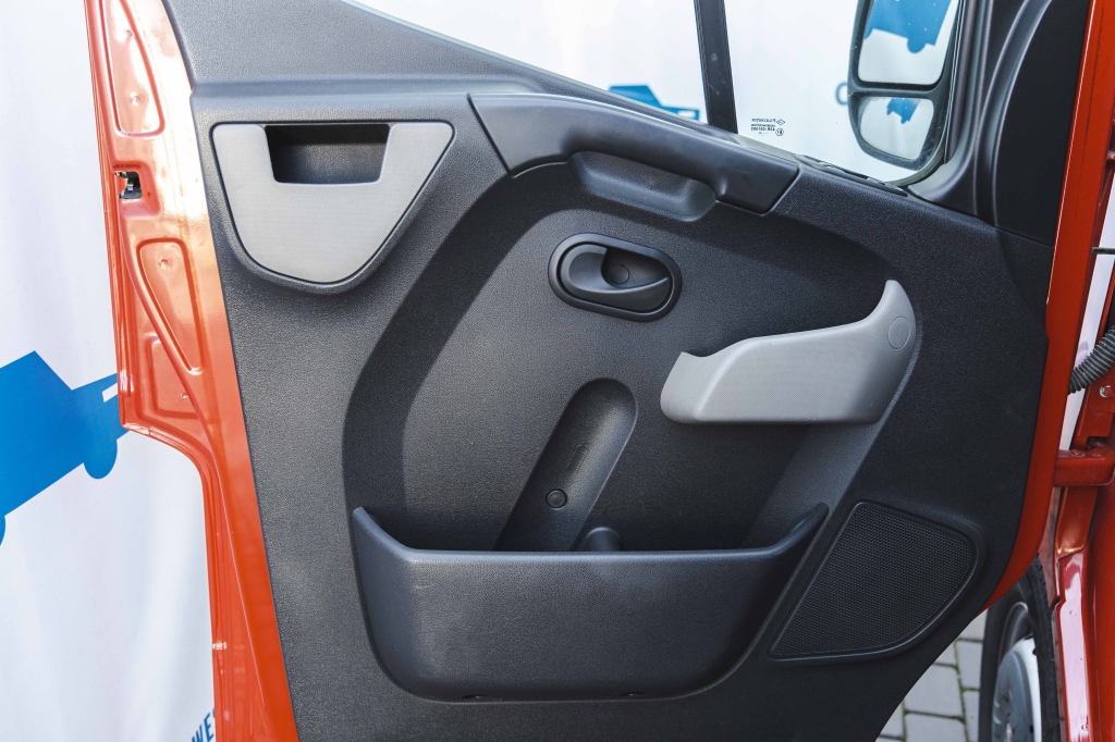 Renault Master 2018 фото 16