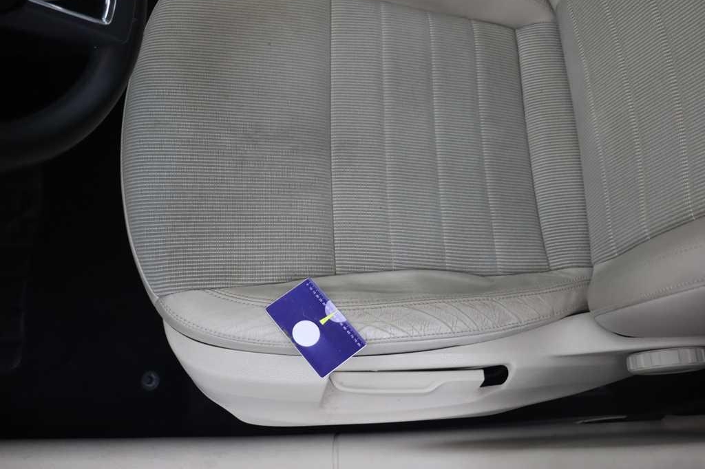 Skoda Octavia Combi 2017 photo 16