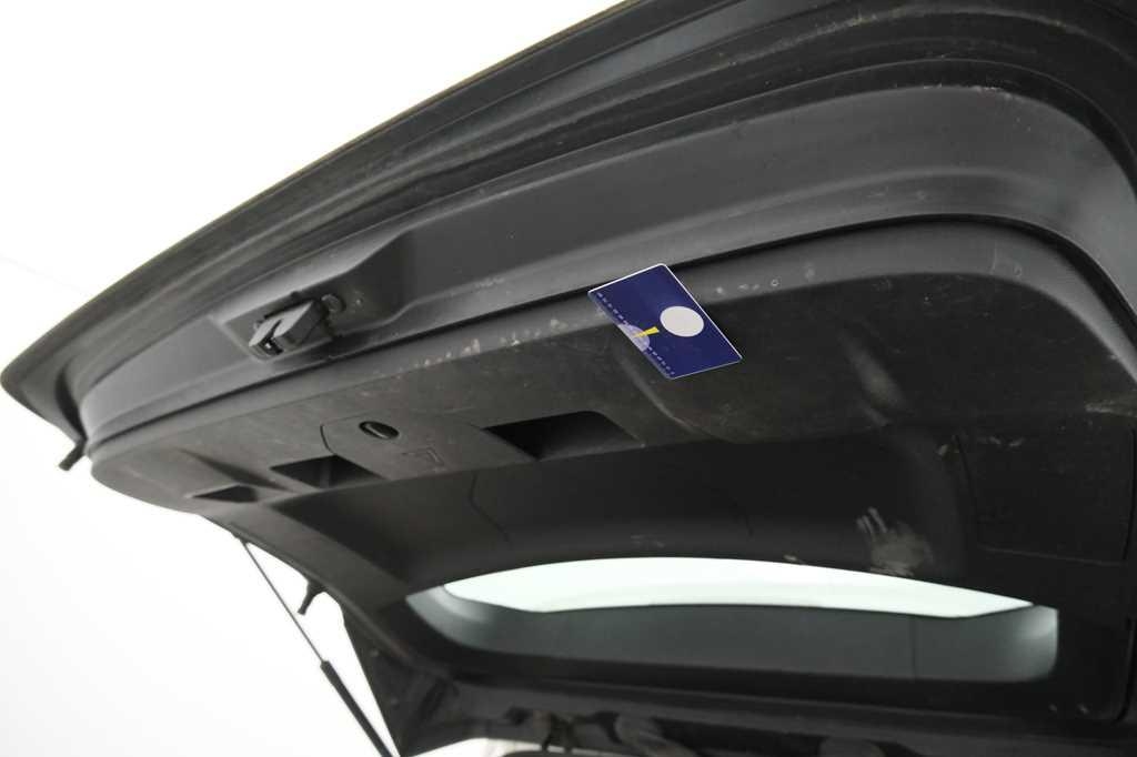 Peugeot 5008 2018 photo 8