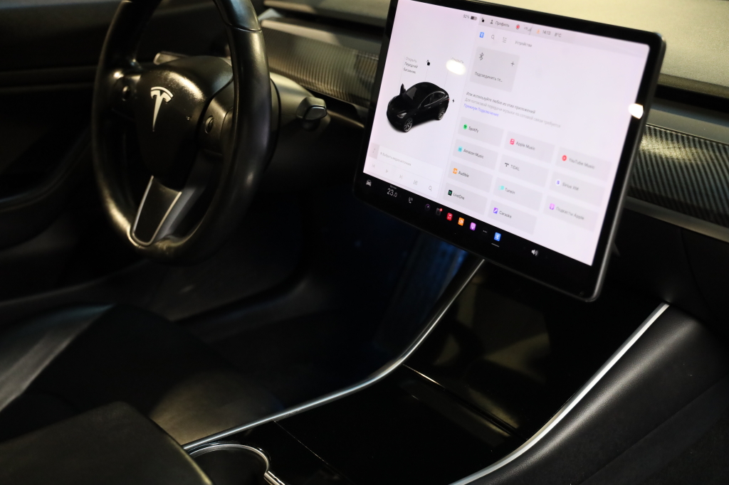 Tesla Model 3 2019 фото 45