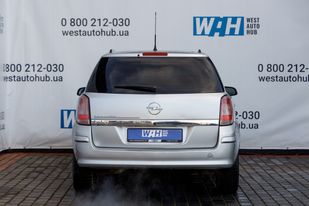 Opel Astra H фото 4