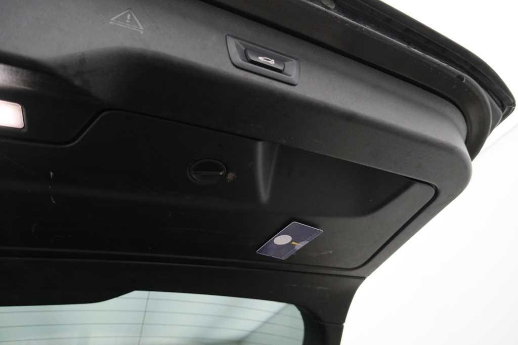 BMW 5er Touring 2018 photo 22