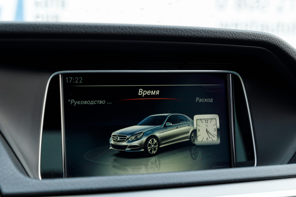 Mercedes-Benz E 220  Bluetec 2015 фото 25