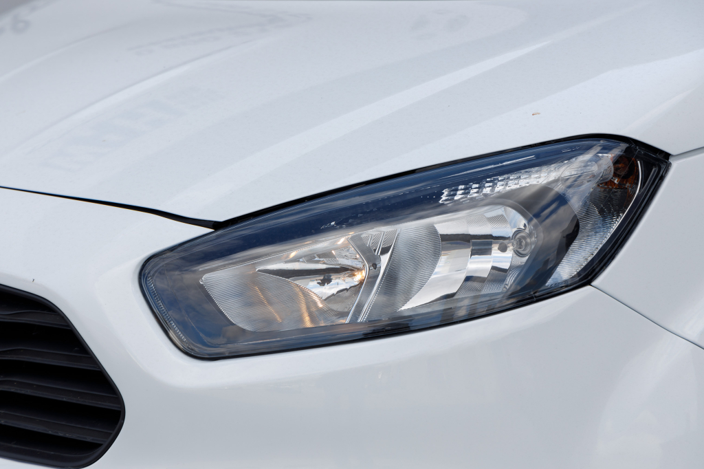 Ford Courier 2017 фото 6