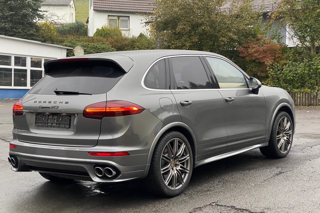 Porsche Cayenne GTS 2015 фото 4