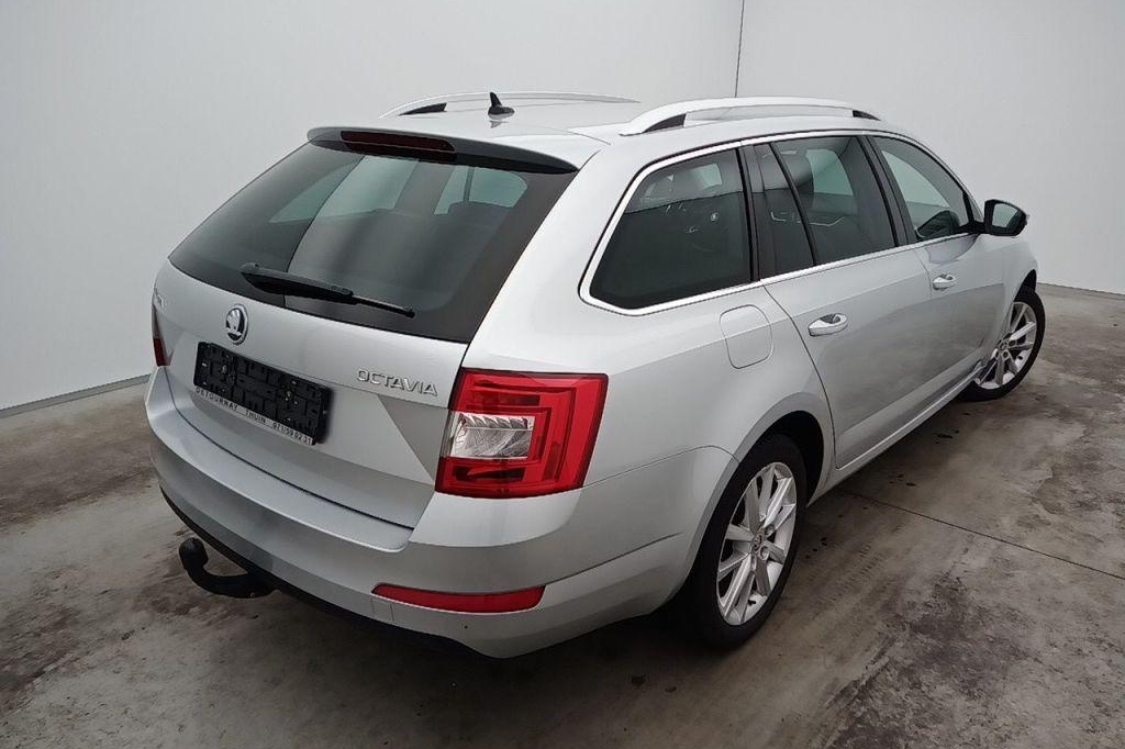 Skoda Octavia Combi 2016 фото 3