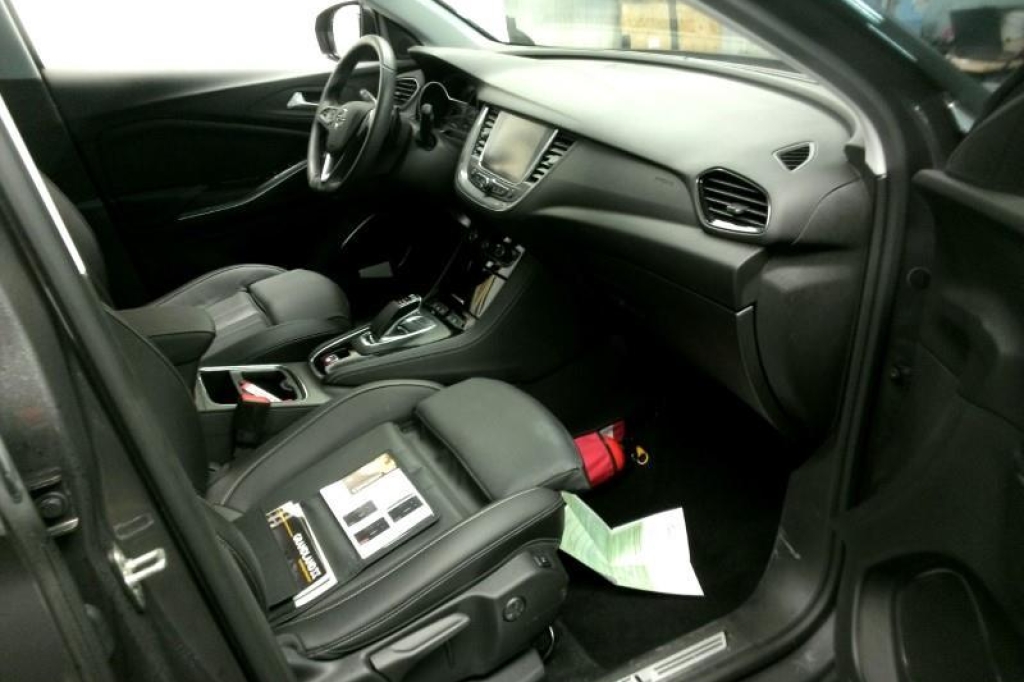 Opel Grandland X 2020 фото 2