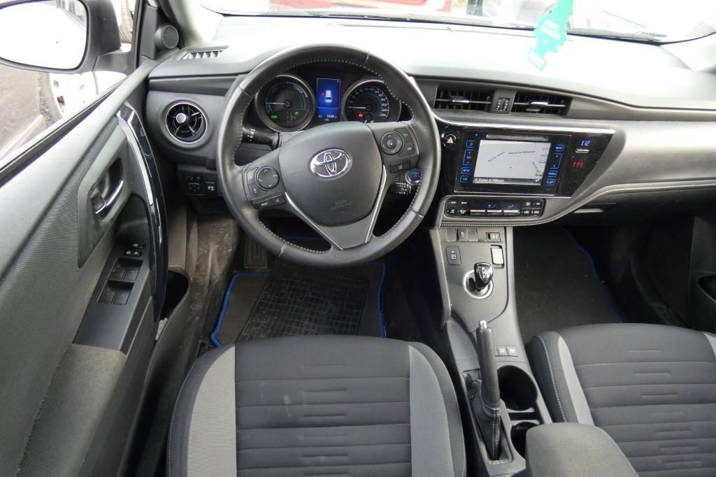 Toyota Auris 2016 photo 1