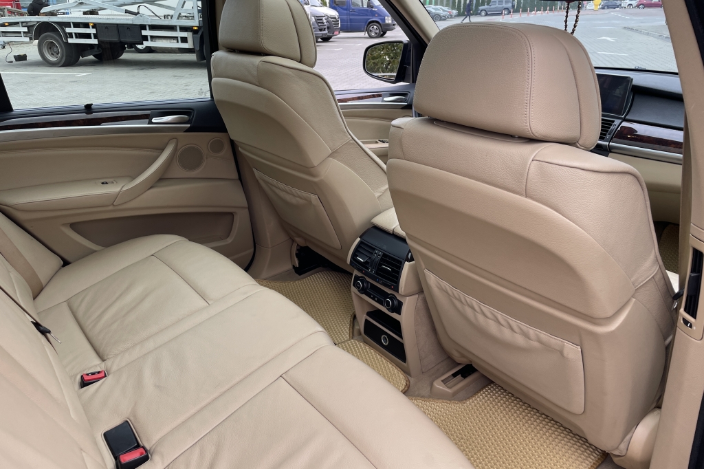 BMW X5 2008 photo 36