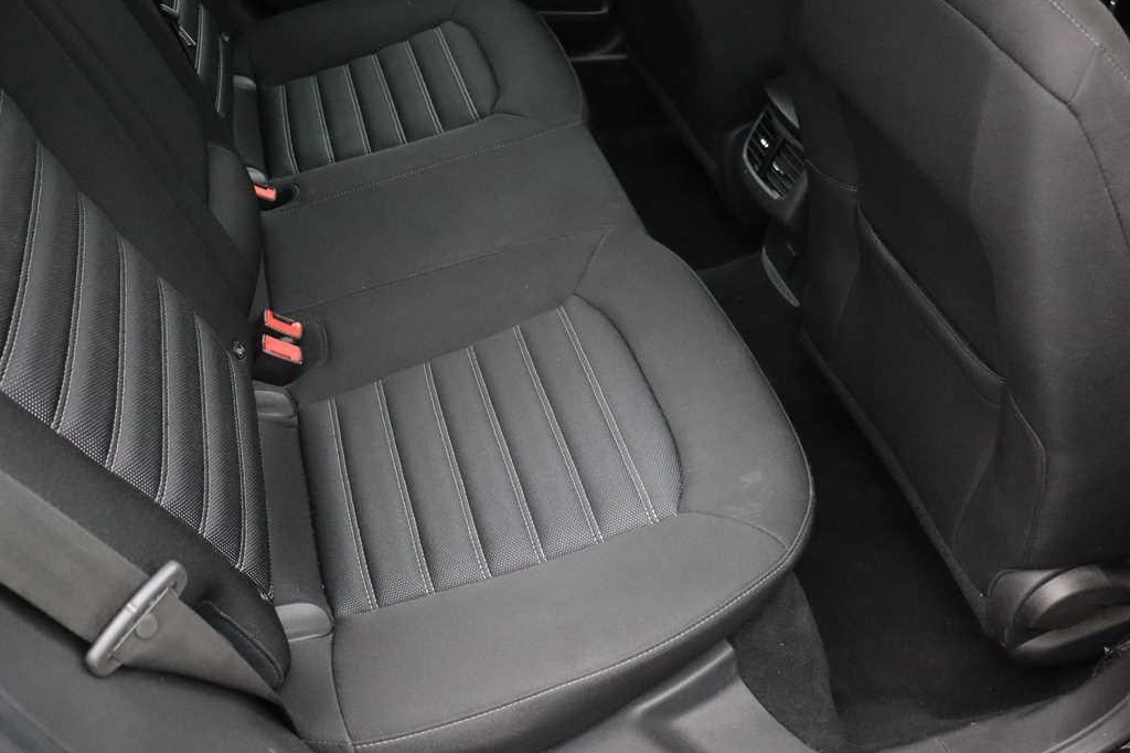 Ford Mondeo 2016 фото 25