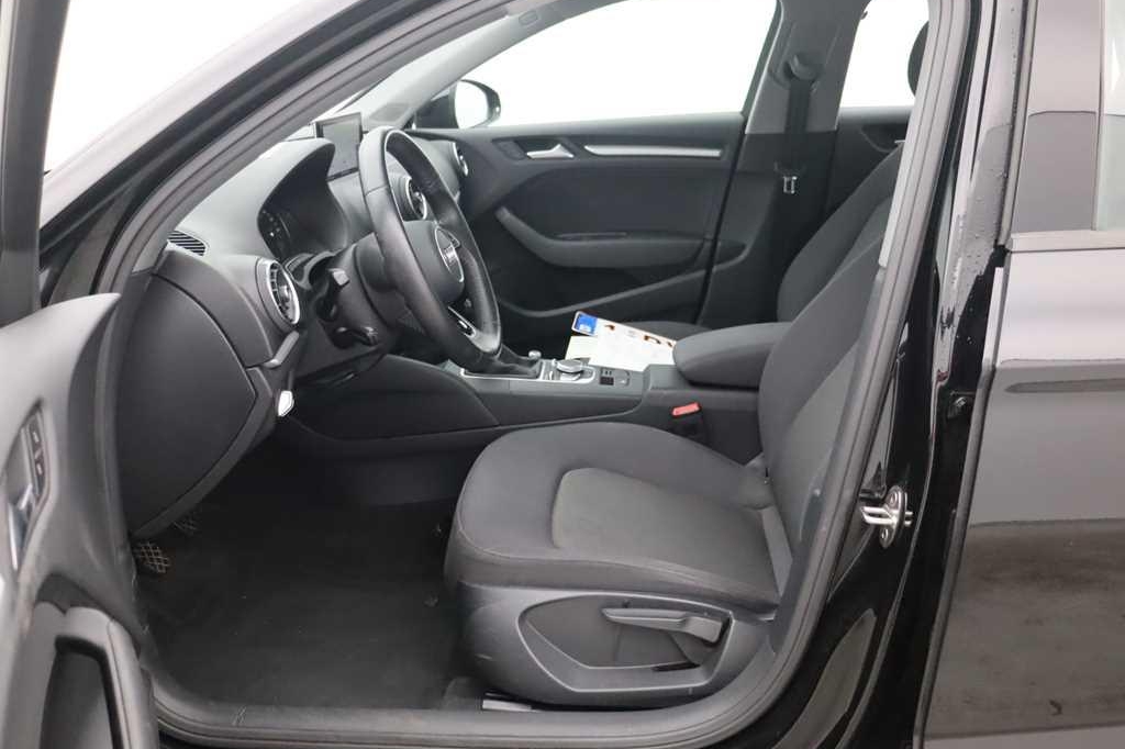 Audi A3 2016 фото 6