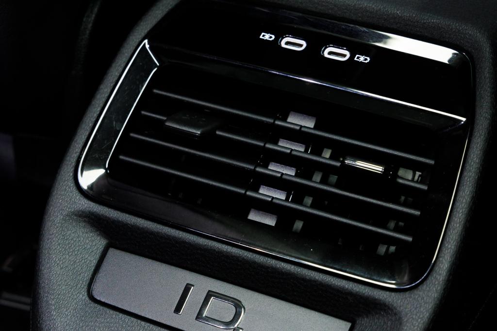 Volkswagen ID.4 1ST Edition 2021 фото 28