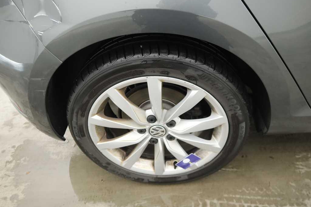 Volkswagen Golf 2018 photo 46