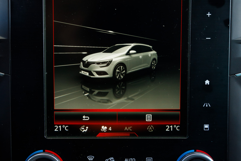 Renault Megane IV BOSE 2016 фото 22