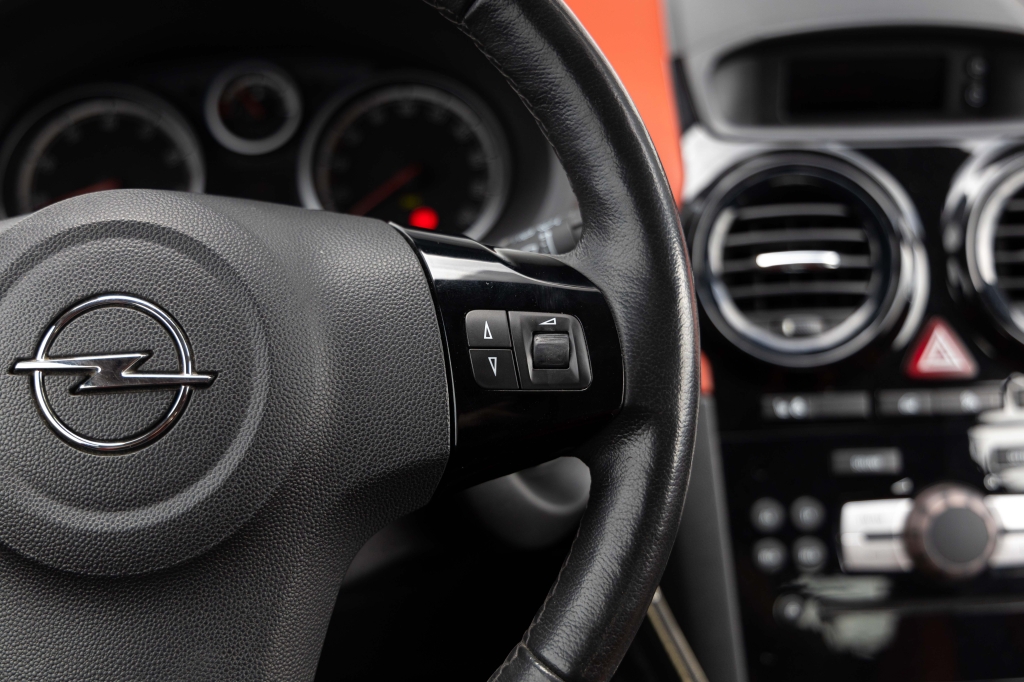 Opel Corsa 2010 photo 16