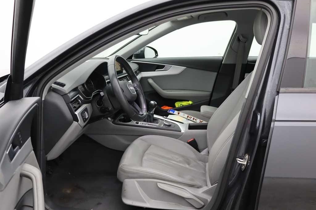 Audi A4 Avant 2017 photo 2