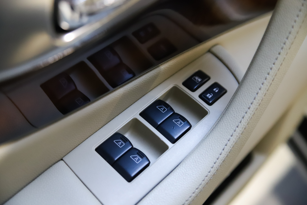 Infiniti FX 50 S 2008 photo 39