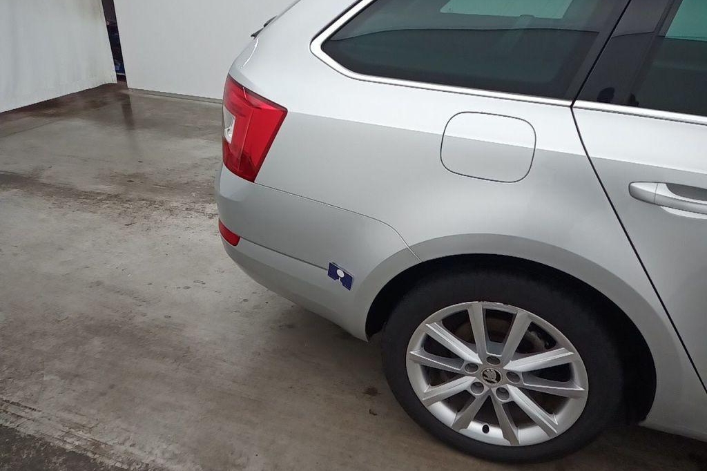 Skoda Octavia Combi 2016 фото 12