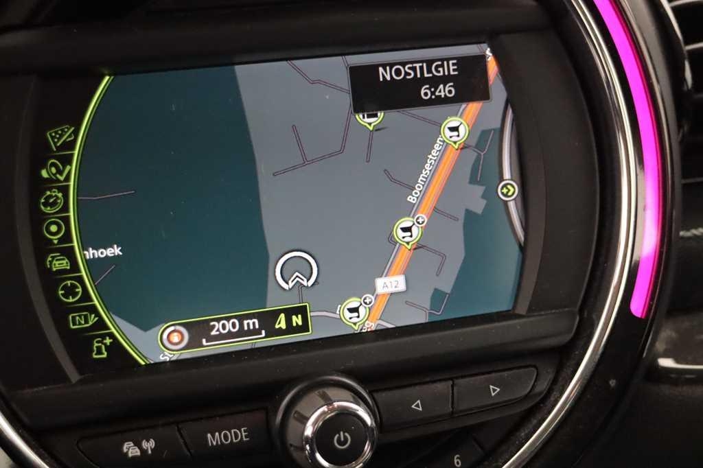 MINI One Clubman 2016 photo 2