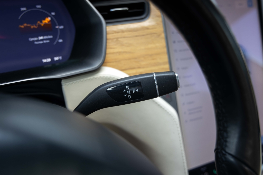 Tesla Model S 75D 2018 фото 21