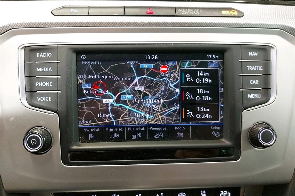 Volkswagen Passat Variant 2016 photo 1