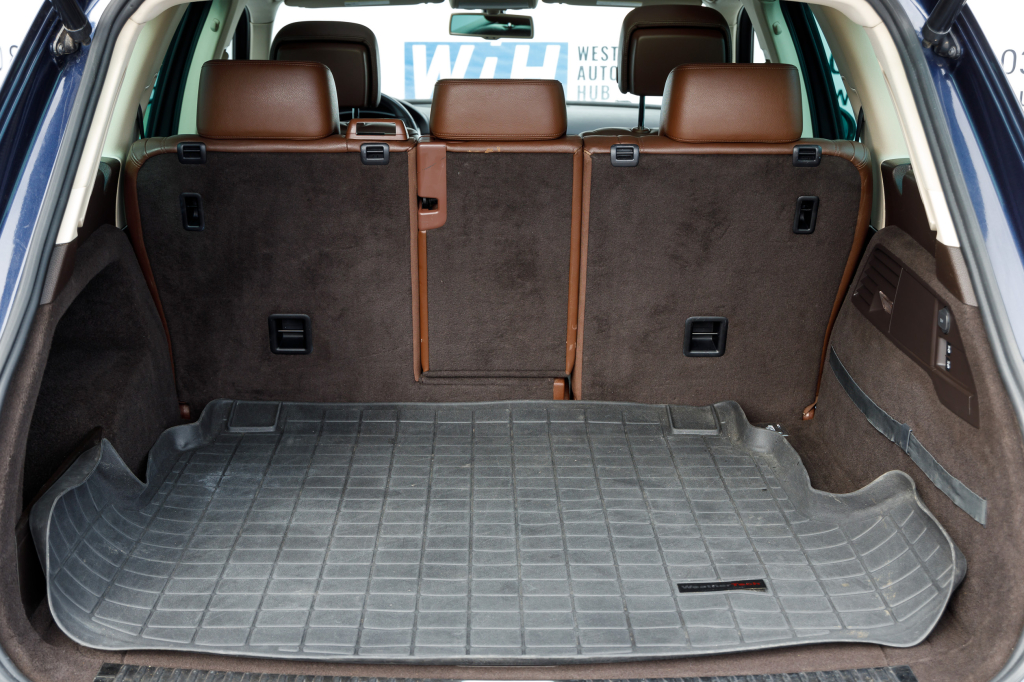 Volkswagen Touareg 2012 photo 12