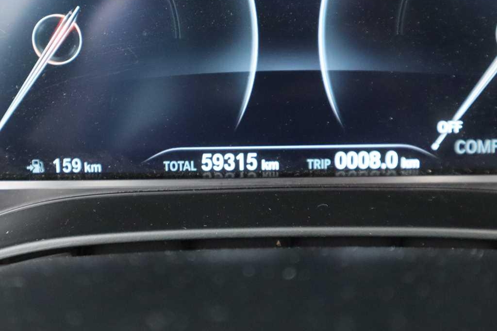 BMW 5er Touring 2017 photo 2