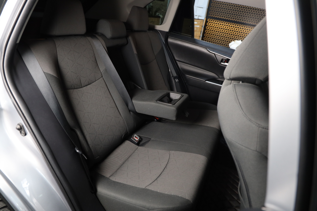 Toyota RAV4 2020 фото 21