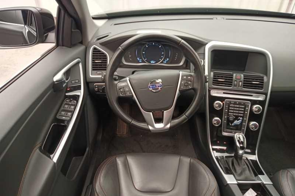 Volvo XC60 2017 photo 5