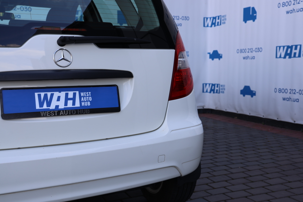 Mercedes-Benz A-Class A180 W169 2011 photo 13