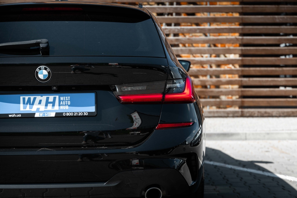 BMW 3 Series 320d 2019 фото 7