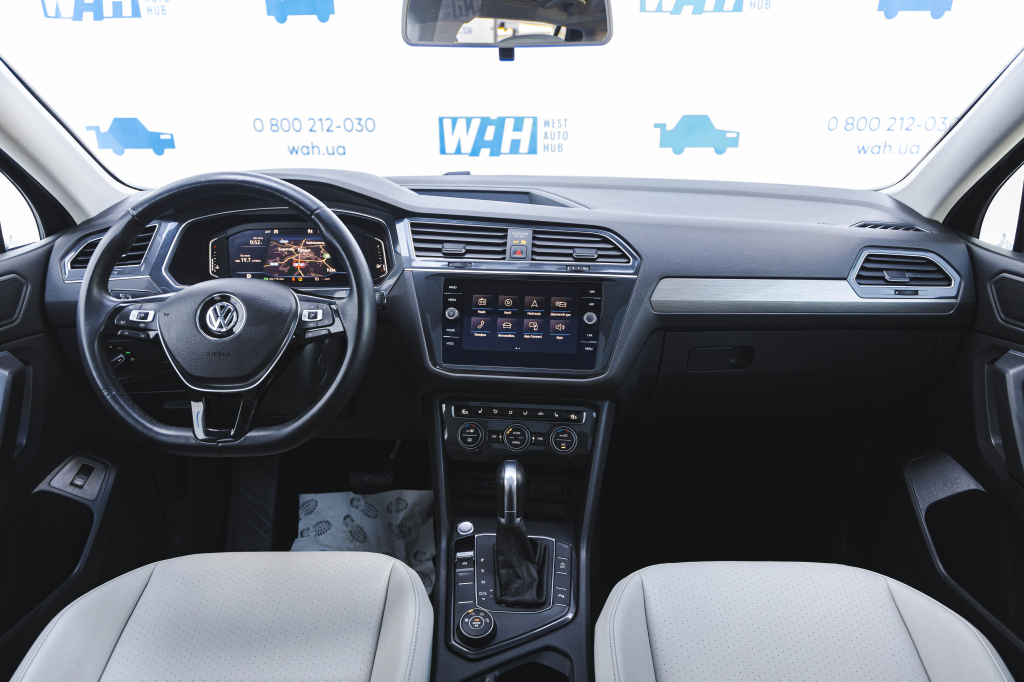 Volkswagen Tiguan SEL 2019 фото 17