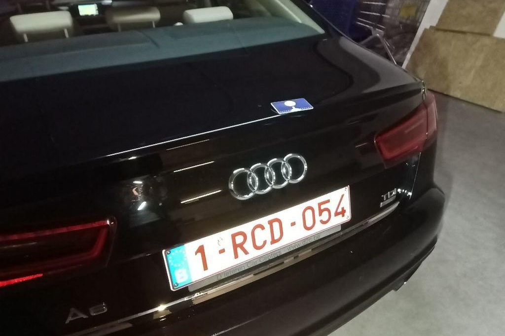 Audi A6 2016 фото 16