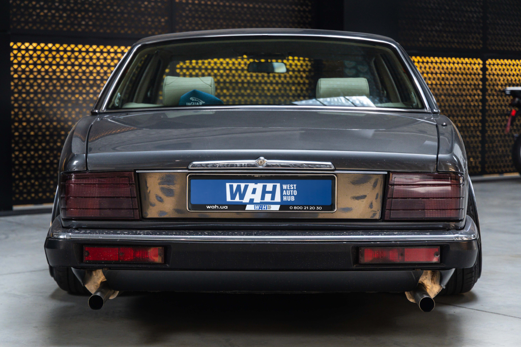 Jaguar XJ 1993 фото 13