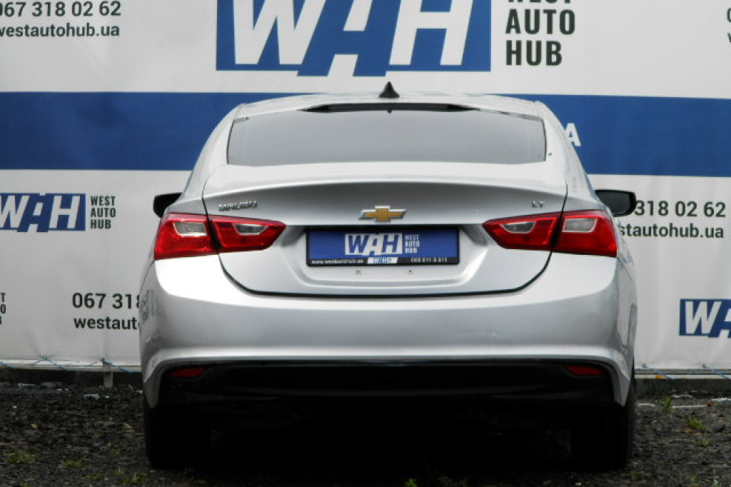 Chevrolet Malibu LE 2018 фото 4