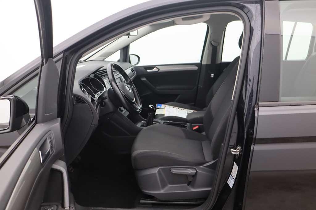 Volkswagen Touran 2016 фото 7